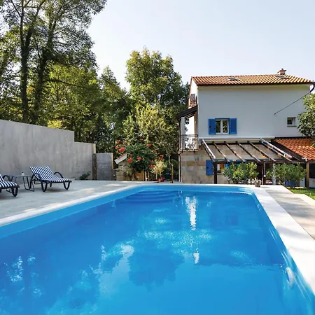 Case de vacanță 4 Bedroom Beautiful In Omišalj