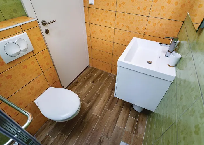 4 Bedroom Beautiful In 오미살즈