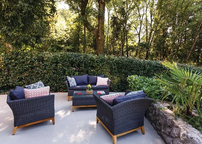 펜션 4 Bedroom Beautiful In