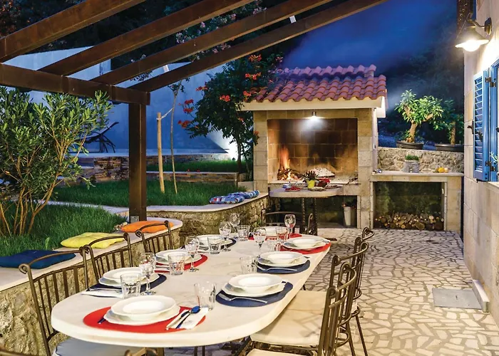 4 Bedroom Beautiful In